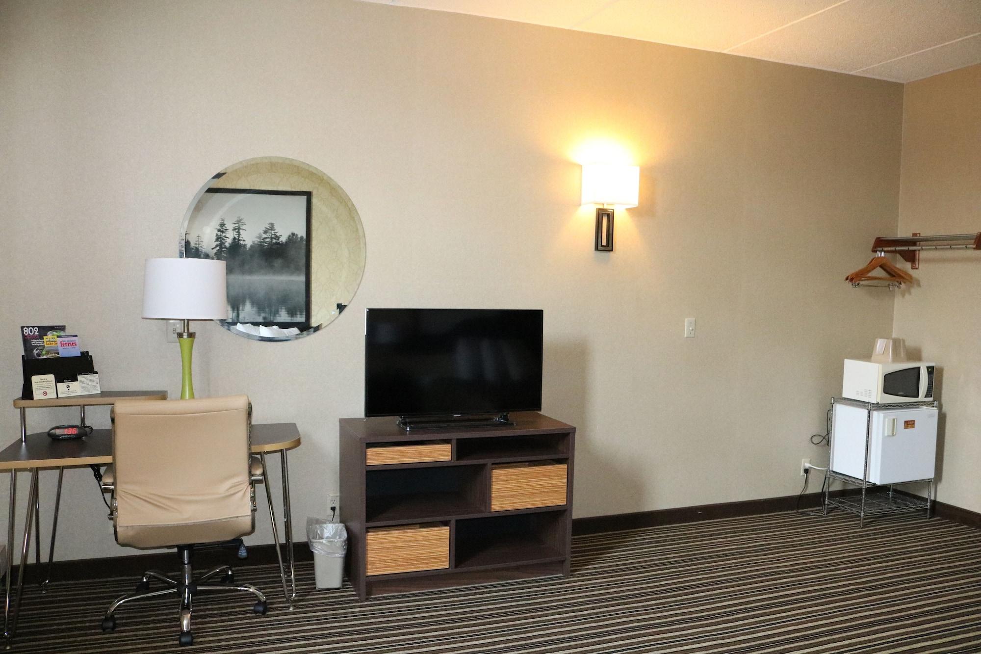 Super 8 By Wyndham Plattsburgh Hotel Luaran gambar